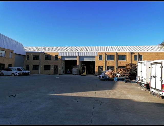 1,040M² WAREHOUSE TO LET IN KILLARNEY GARDENS