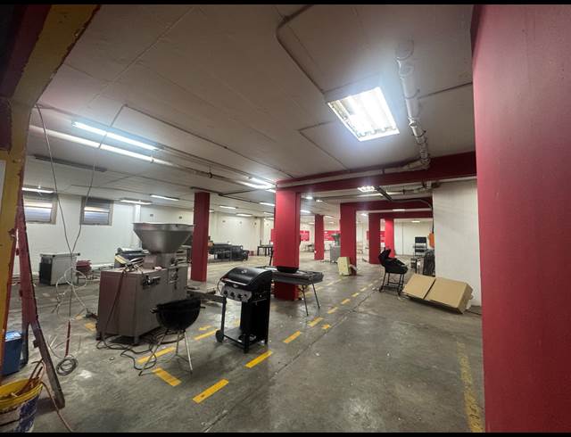 1,200M² WAREHOUSE TO LET IN WYNBERG
