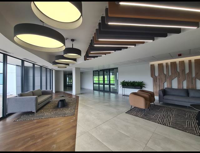 3,817M² OFFICE TO LET IN VORNA VALLEY
