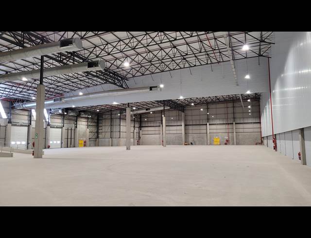 4,375M² WAREHOUSE TO LET IN BLACKHEATH INDUSTRIAL