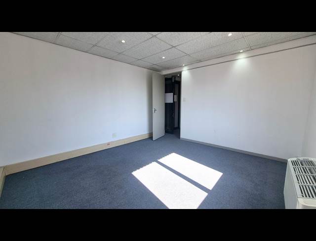 379M² OFFICE TO LET IN MENLYN