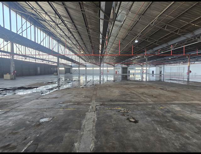 4,280M² WAREHOUSE TO LET IN BOKSBURG EAST