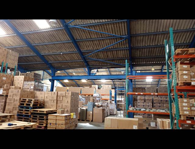 3,300M² WAREHOUSE TO LET IN PAARDEN EILAND