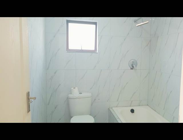 3 bed property to rent in RESERVOIR HILLS