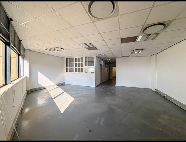 152M² OFFICE TO LET IN UMHLANGA RIDGESIDE