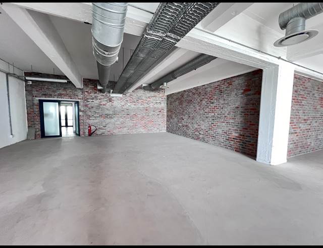 269M² OFFICE TO LET IN SALT RIVER