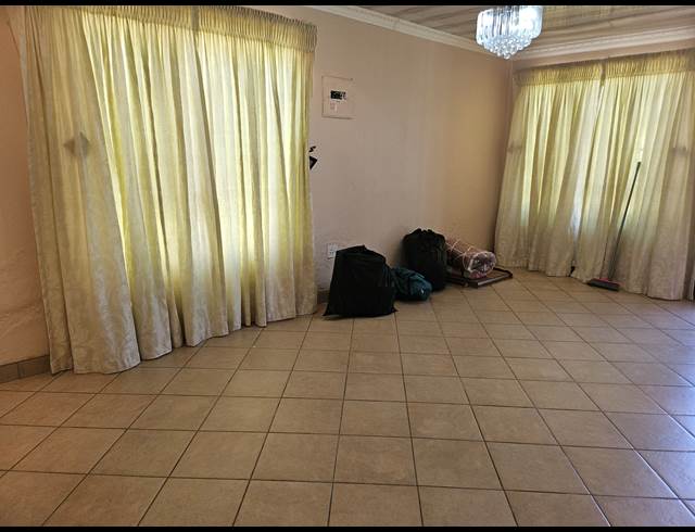 3 bed property to rent in BIRCH ACRES