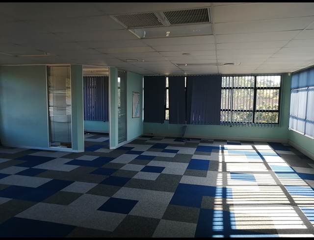 204.82M² OFFICE TO LET IN WESTVILLE