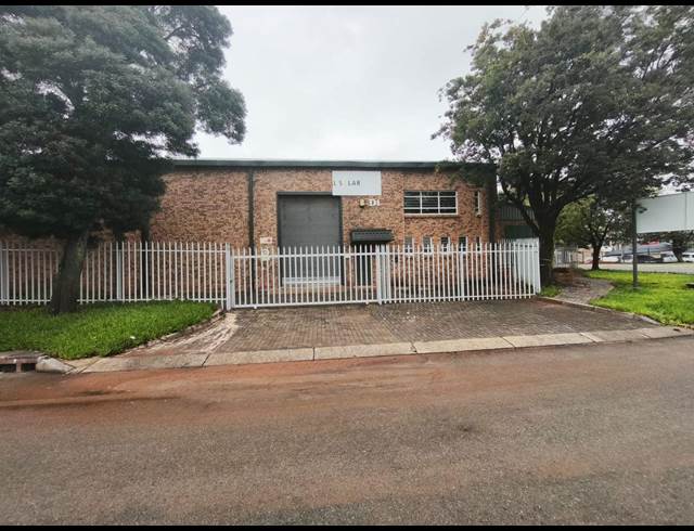 183M² WAREHOUSE TO LET IN ROBERTVILLE