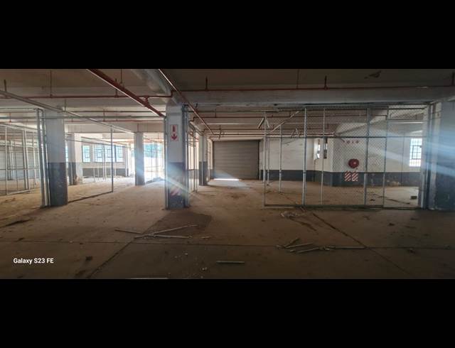2,000M² WAREHOUSE TO LET IN SELBY
