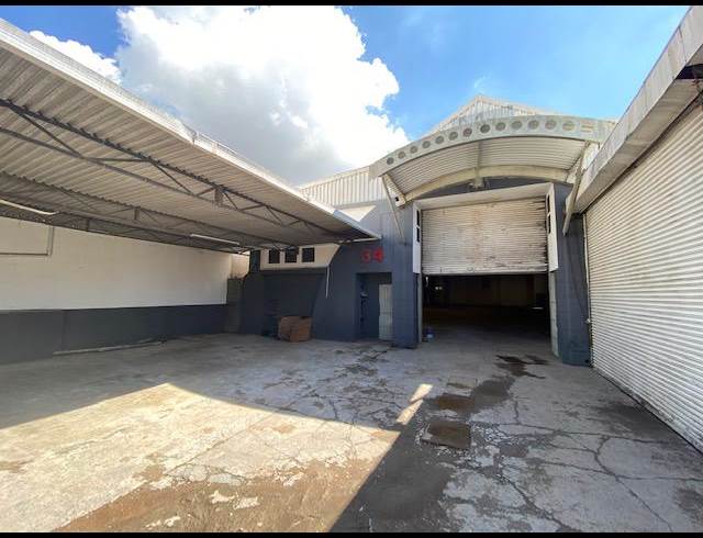 1,160M² WAREHOUSE TO LET IN SPRINGFIELD