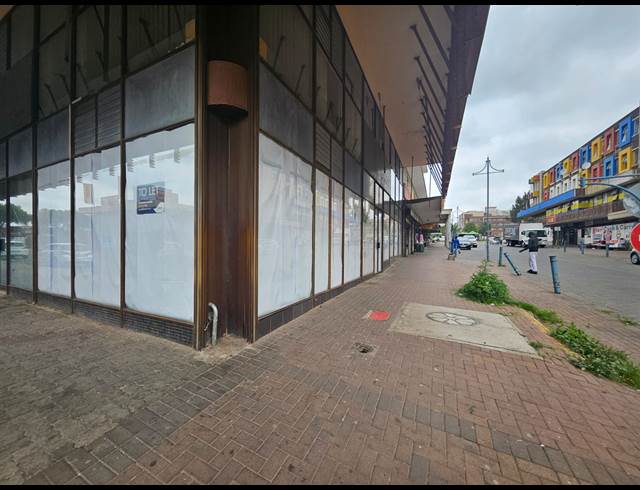 1,452M² BUILDING TO LET IN KRUGERSDORP CENTRAL
