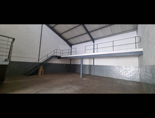 328M² WAREHOUSE TO LET IN AIRPORT INDUSTRIA