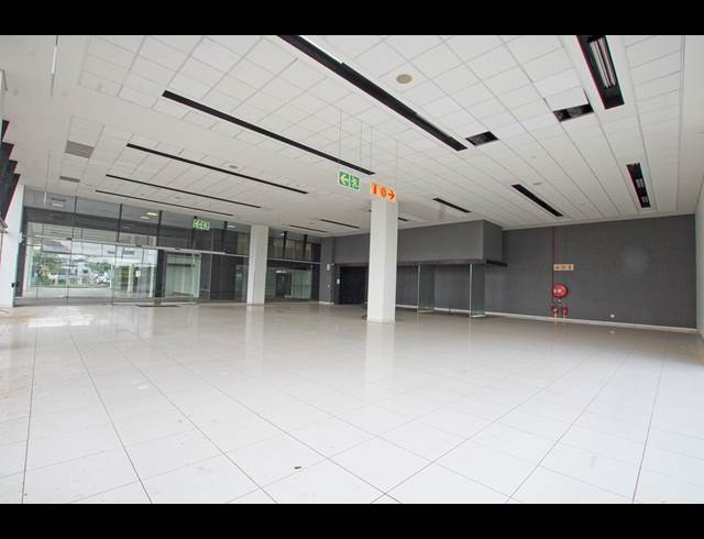 3,621M² WAREHOUSE TO LET IN ROODEPOORT