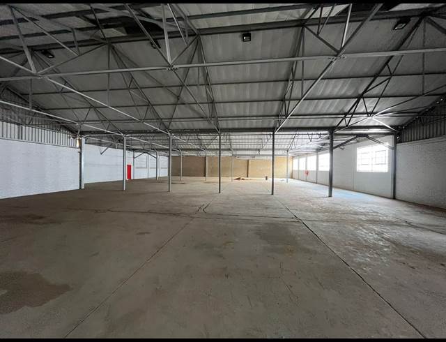 1,400M² WAREHOUSE TO LET IN NEW ERA