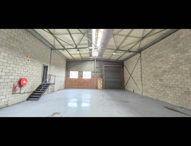 378M² WAREHOUSE TO LET IN KYA SANDS