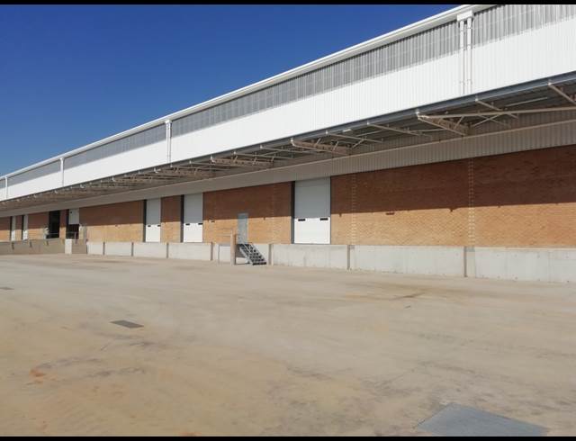 4,679M² WAREHOUSE TO LET IN POMONA