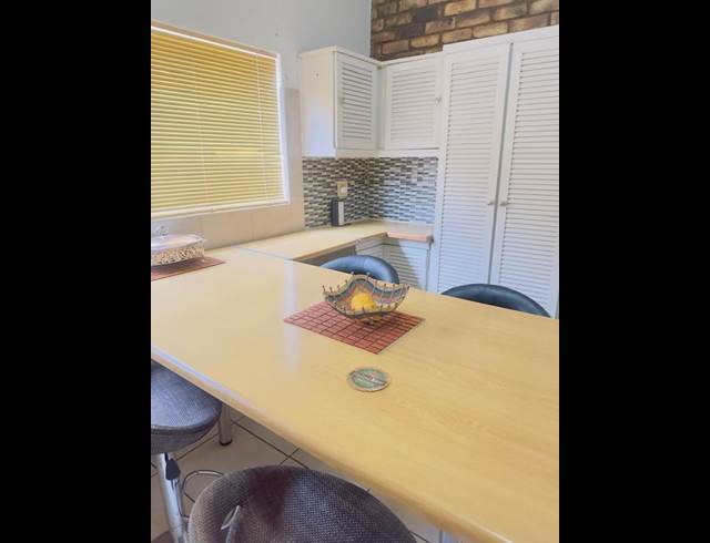 4 BEDROOM PROPERTY TO RENT IN WILROPARK