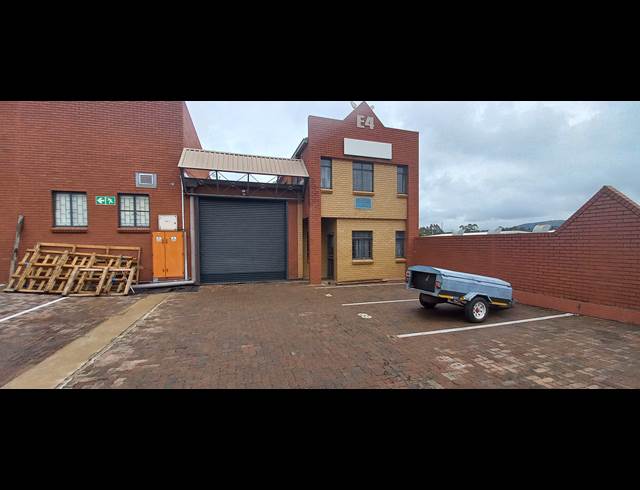 317M² MINI FACTORY TO LET IN STRIJDOMPARK