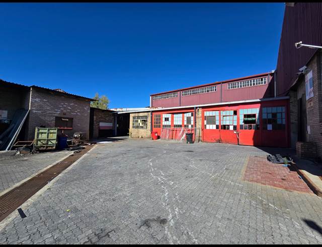9,057M² FACTORY TO LET IN TUNNEY
