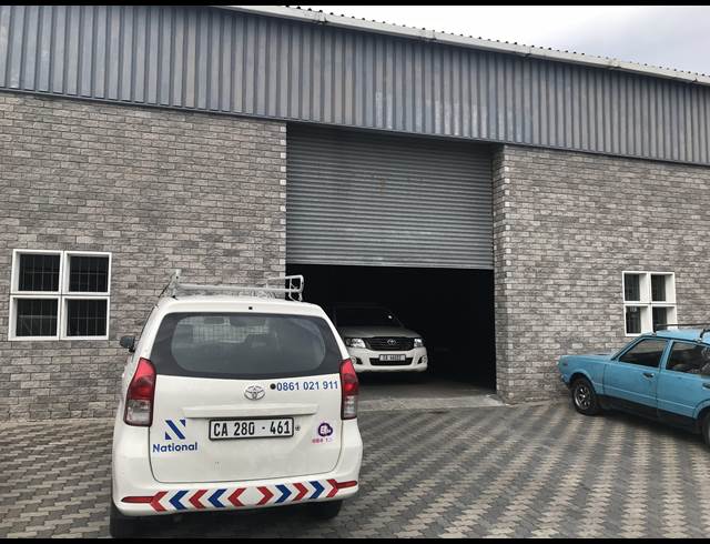 560M² FACTORY RENTED IN AIRPORT INDUSTRIA