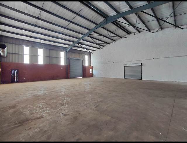 381M² WAREHOUSE TO LET IN CLAYVILLE