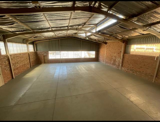 450M² WAREHOUSE TO LET IN HALFWAY HOUSE