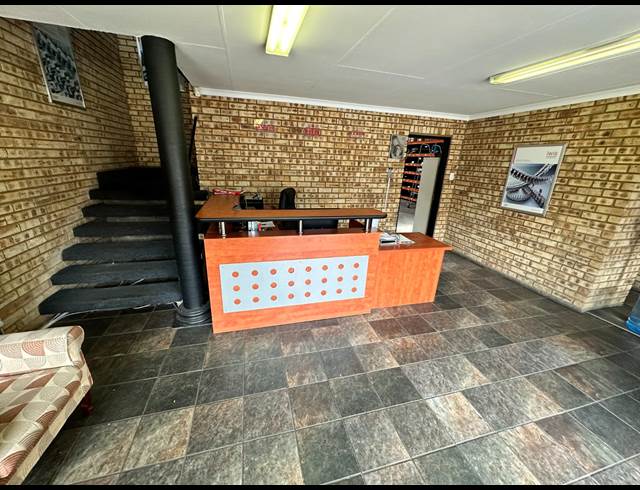 550M² WAREHOUSE TO LET IN MEADOWDALE