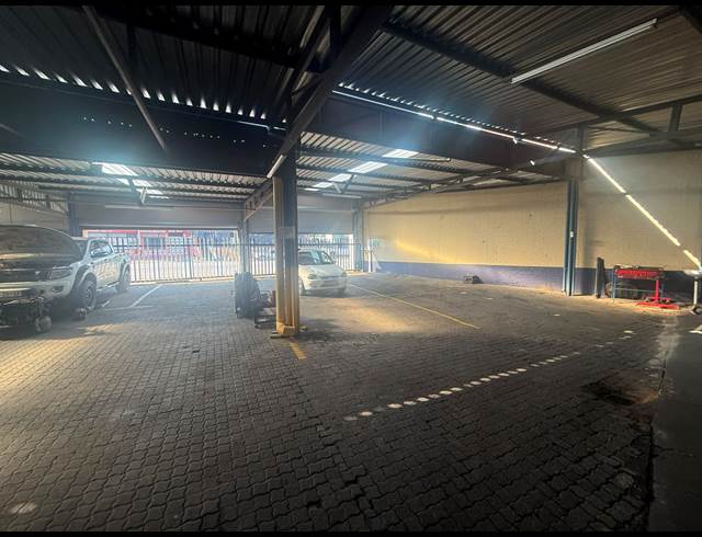 750M² WAREHOUSE TO LET IN DELAREY