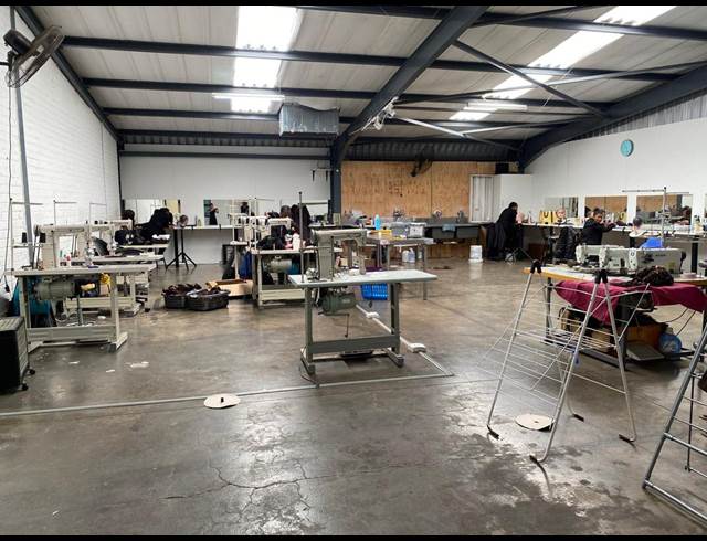 500M² WAREHOUSE TO LET IN HALFWAY HOUSE