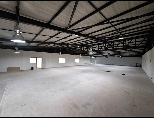 846M² WAREHOUSE TO LET IN NORTH RIDING