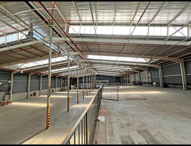 3,891M² WAREHOUSE TO LET IN KELVIN
