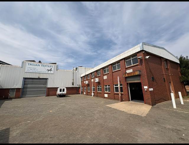 3,168M² WAREHOUSE TO LET IN SELBY
