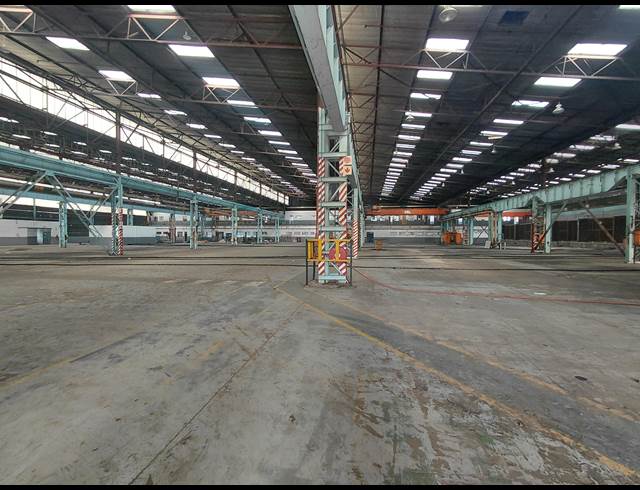 25,085M² FACTORY TO LET IN CLAYVILLE