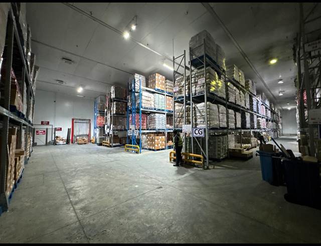 4,572M² WAREHOUSE TO LET IN ORMONDE