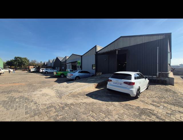 340M² FACTORY TO LET IN ANDERBOLT