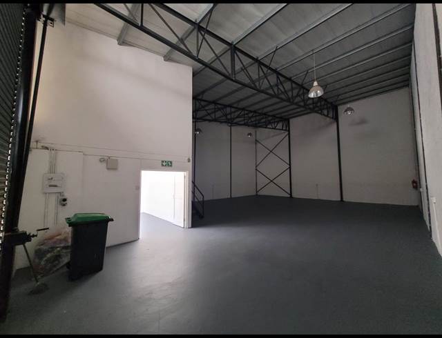 245M² WAREHOUSE RENTED IN RIVERGATE