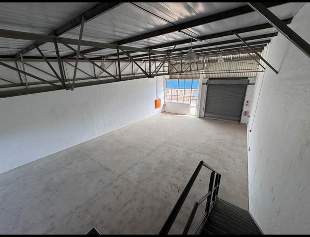 215M² WAREHOUSE TO LET IN GLEN ANIL