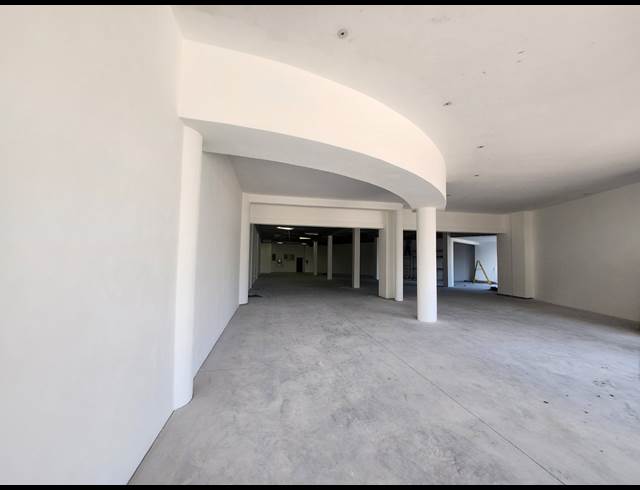 429M² OFFICE TO LET IN HALFWAY HOUSE