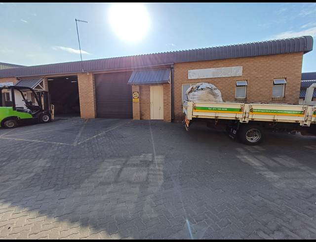 266M² MINI FACTORY TO LET IN KYA SANDS