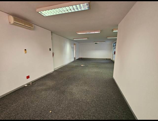 352M² OFFICE TO LET IN CENTURY CITY