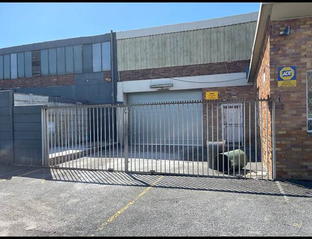 971M² WAREHOUSE TO LET IN PAARDEN EILAND
