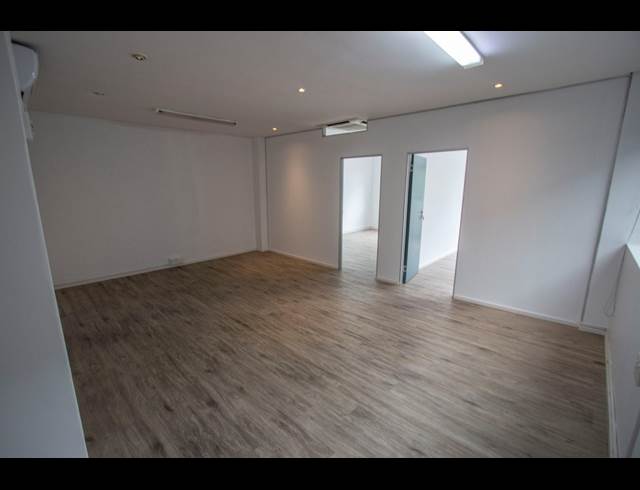 1,578M² OFFICE TO LET IN HALFWAY HOUSE