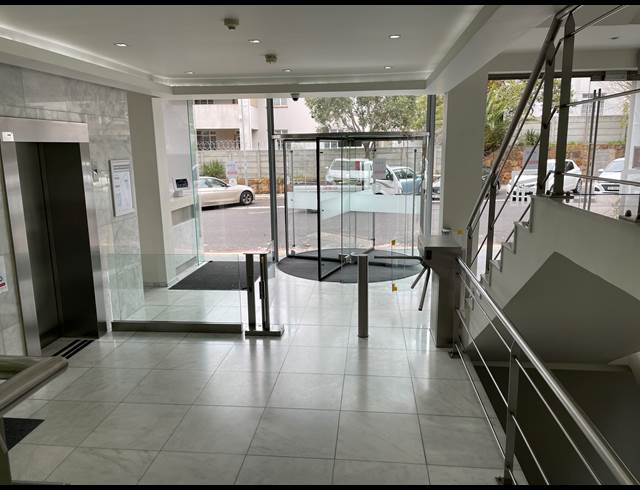 175M² OFFICE TO LET IN GARDENS