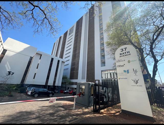 84M² OFFICE TO LET IN ROSEBANK