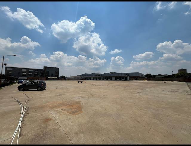 10,001M² INDUSTRIAL YARD TO LET IN NEW ERA