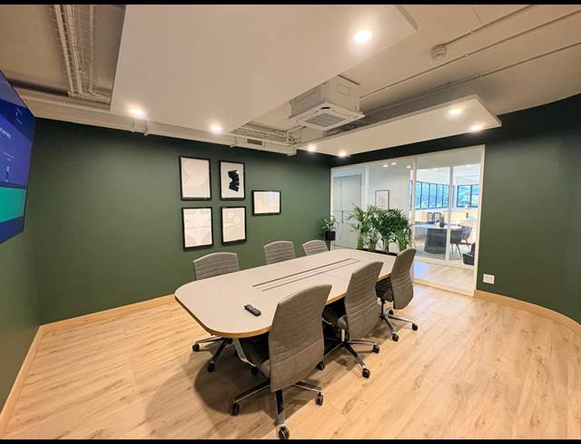 139M² OFFICE TO LET IN HALFWAY HOUSE