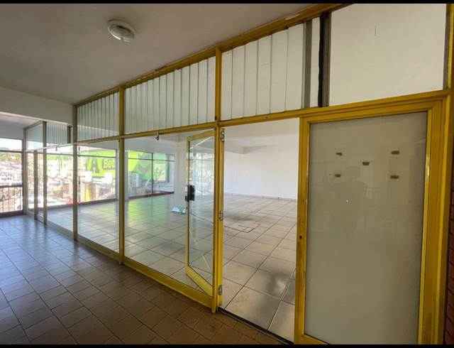 80M² RETAIL TO LET IN STARWOOD
