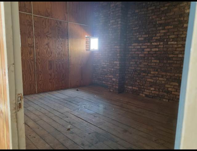 300M² WAREHOUSE TO LET IN NELSPRUIT INDUSTRIAL