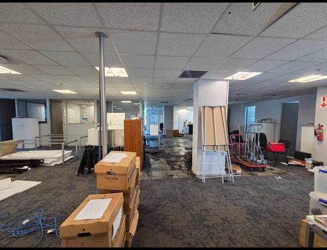 2,246M² OFFICE TO LET IN CAPE TOWN CITY CENTRE